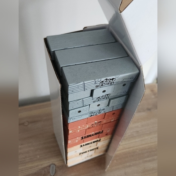 🧱🎮 Jenga: Fortnite Edition – Multicolor Tower Game Classic Stacking Video Game - Picture 11 of 16